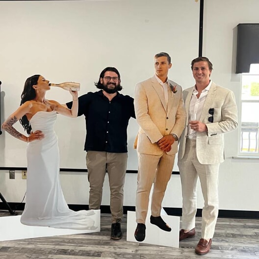 Coro, Yard & Lawn Signs